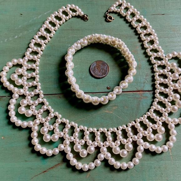 Mid-Century Faux White Pearl Lacy Collar Necklace & Bracelet - Vintage Bride - Picture 5 of 13